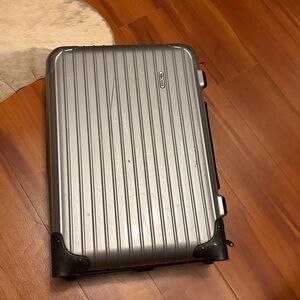 RIMOWA Metallic Silver Ribbed Carry-On with Black Corners